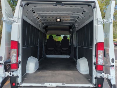RAM ProMaster 3500 Furgoneta de carga Tradesman de techo alto, 2025, distancia entre ejes de 159 pulgadas, versión EXT