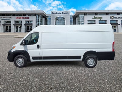 RAM ProMaster 3500 Furgoneta de carga Tradesman de techo alto, 2025, distancia entre ejes de 159 pulgadas, versión EXT