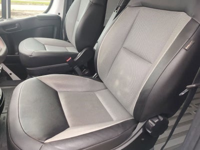 RAM ProMaster 3500 Furgoneta de carga Tradesman de techo alto, 2025, distancia entre ejes de 159 pulgadas, versión EXT