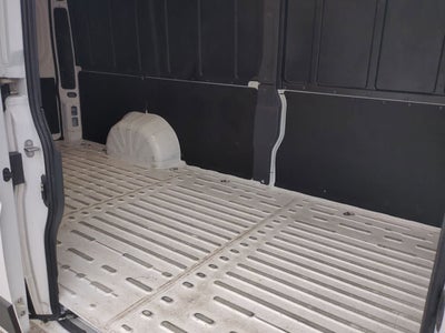 RAM ProMaster 3500 Furgoneta de carga Tradesman de techo alto, 2025, distancia entre ejes de 159 pulgadas, versión EXT