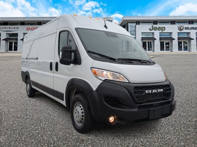 RAM ProMaster 3500 Furgoneta de carga Tradesman de techo alto, 2025, distancia entre ejes de 159 pulgadas, versión EXT