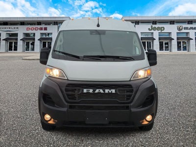 RAM ProMaster 3500 Furgoneta de carga Tradesman de techo alto, 2025, distancia entre ejes de 159 pulgadas, versión EXT