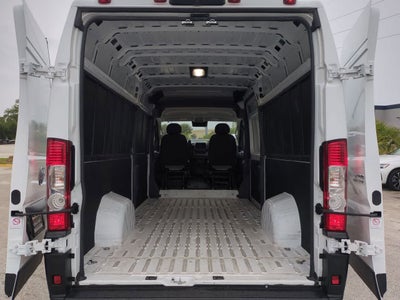 RAM ProMaster 3500 Furgoneta de carga Tradesman de techo alto, 2025, distancia entre ejes de 159 pulgadas, versión EXT