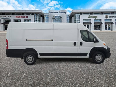 RAM ProMaster 3500 Furgoneta de carga Tradesman de techo alto, 2025, distancia entre ejes de 159 pulgadas, versión EXT
