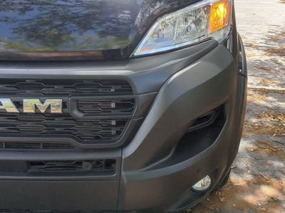 Furgoneta de carga RAM ProMaster 3500 Tradesman de 2025, techo superalto, distancia entre ejes de 159 pulgadas, versión EXT con asiento del acompañante