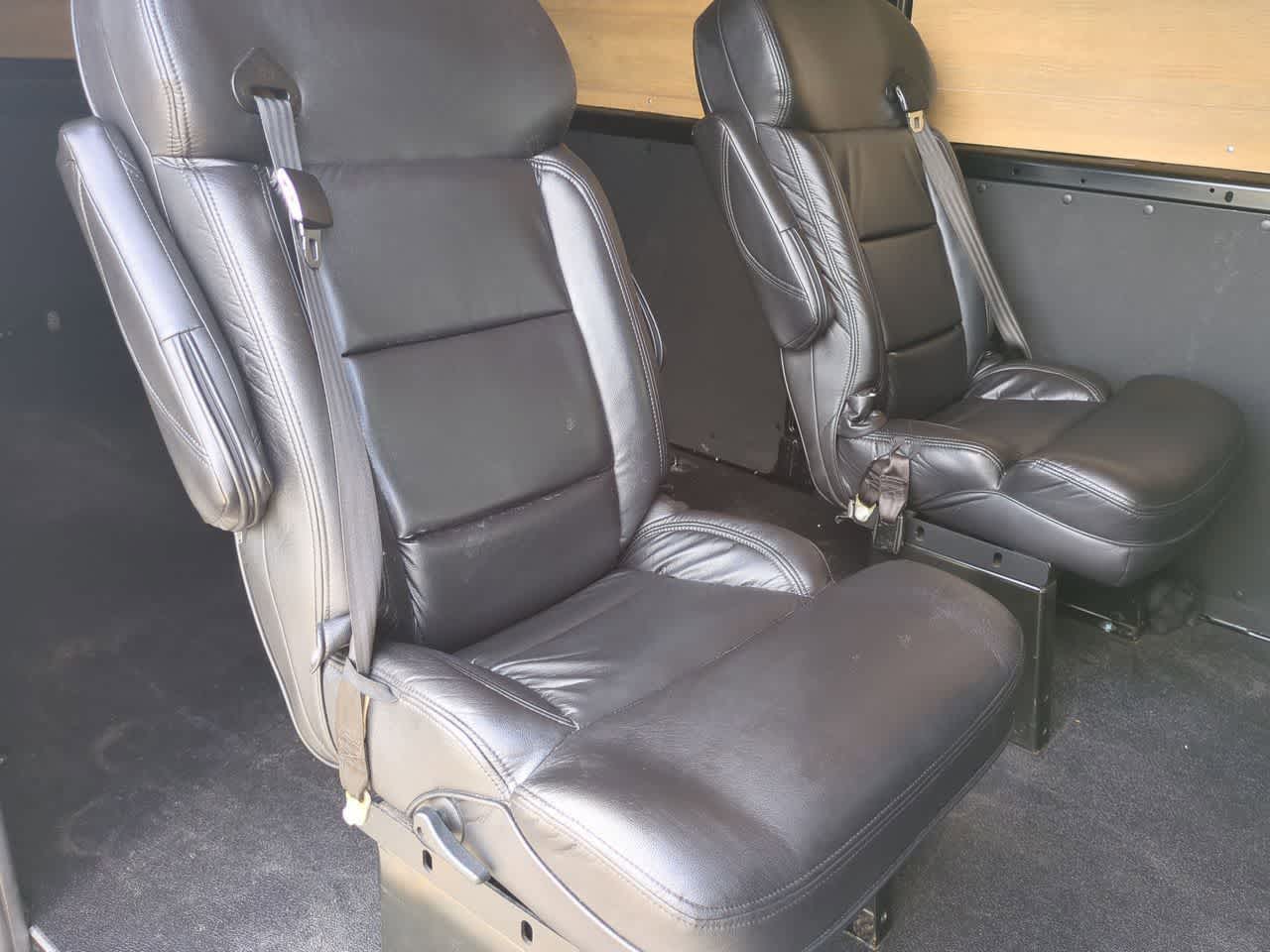 Furgoneta de carga RAM ProMaster 3500 Tradesman de 2025, techo superalto, distancia entre ejes de 159 pulgadas, versión EXT con asiento del acompañante