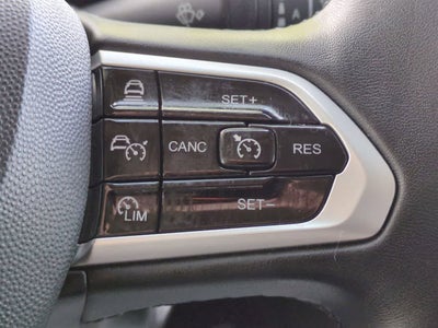 Furgoneta de carga RAM ProMaster 3500 Tradesman de 2025, techo superalto, distancia entre ejes de 159 pulgadas, versión EXT con asiento del acompañante