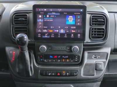 Furgoneta de carga RAM ProMaster 3500 Tradesman de 2025, techo superalto, distancia entre ejes de 159 pulgadas, versión EXT con asiento del acompañante