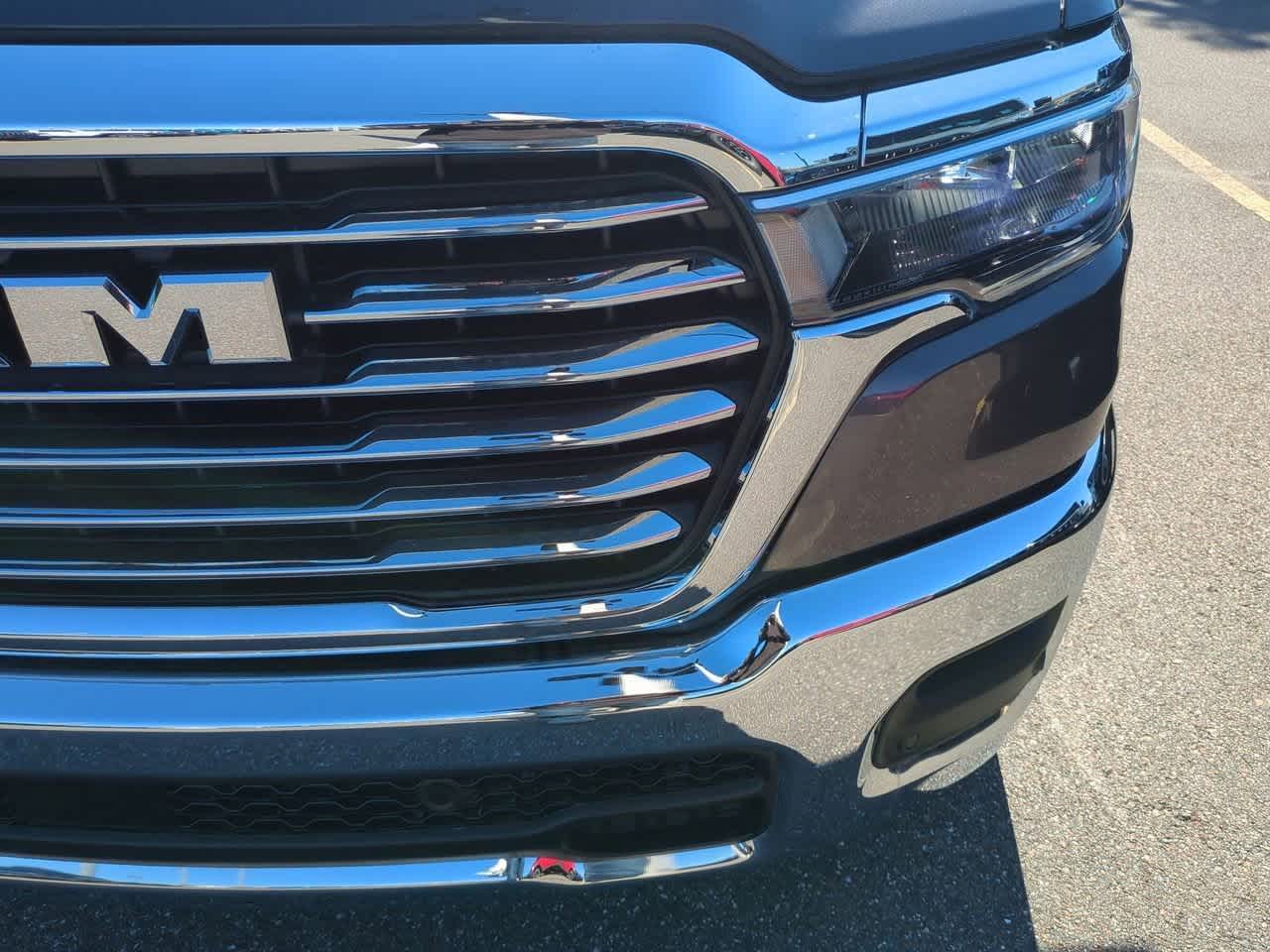 2026 RAM Ram 1500 RAM 1500 LARAMIE CREW CAB 4X2 5'7' BOX