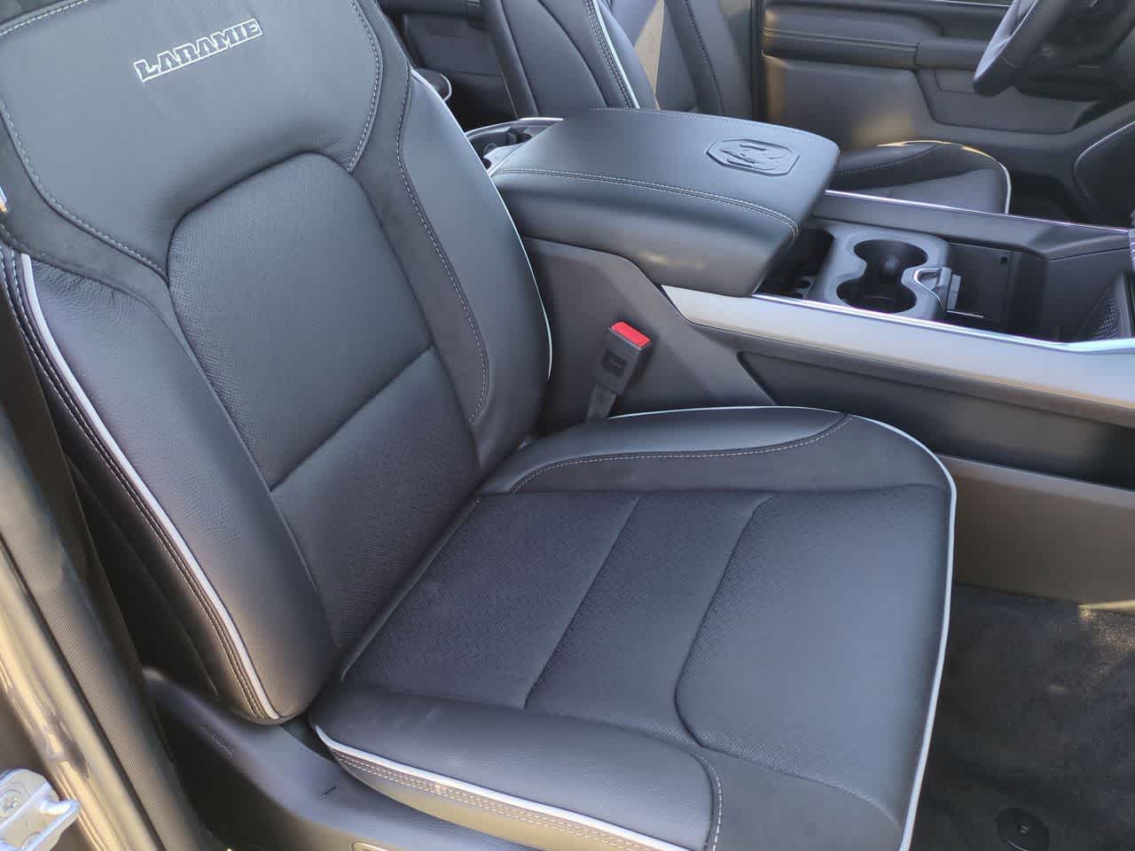 2026 RAM Ram 1500 RAM 1500 LARAMIE CREW CAB 4X2 5'7' BOX