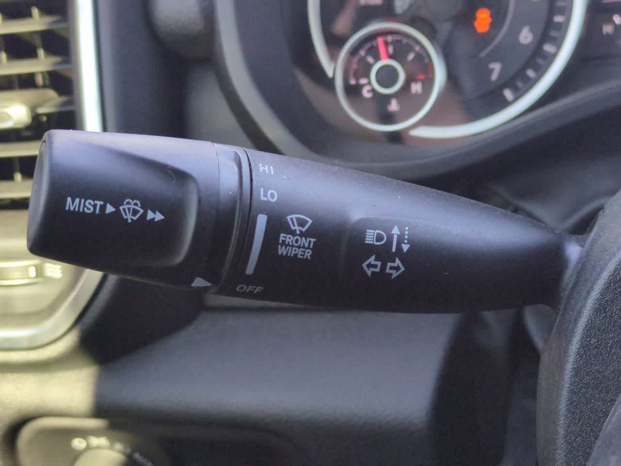 2026 RAM Ram 1500 RAM 1500 LARAMIE CREW CAB 4X2 5'7' BOX