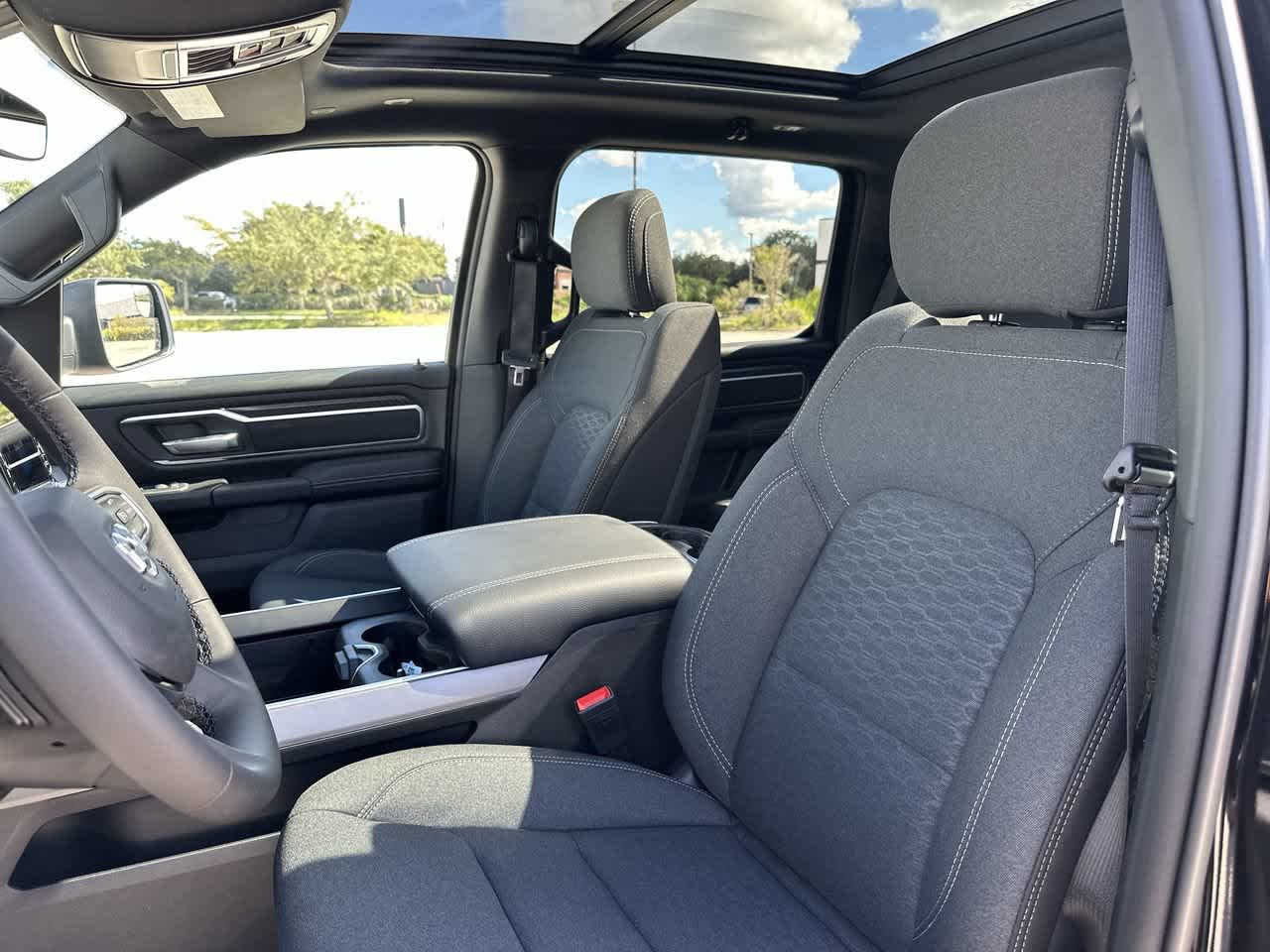 RAM 1500 de 2027, RAM 1500 BIG HORN, CABINA DOBLE, 4X4, CAJA DE 5'7'