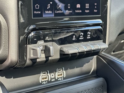 RAM 1500 de 2027, RAM 1500 BIG HORN, CABINA DOBLE, 4X4, CAJA DE 5'7'