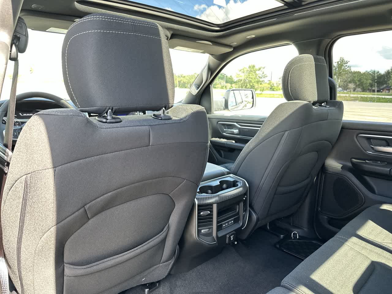 RAM 1500 de 2027, RAM 1500 BIG HORN, CABINA DOBLE, 4X4, CAJA DE 5'7'