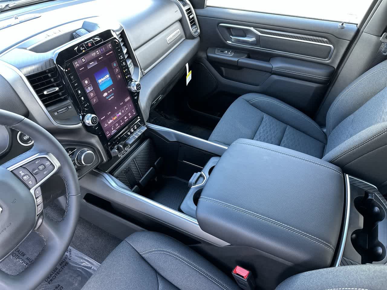 RAM 1500 de 2027, RAM 1500 BIG HORN, CABINA DOBLE, 4X4, CAJA DE 5'7'