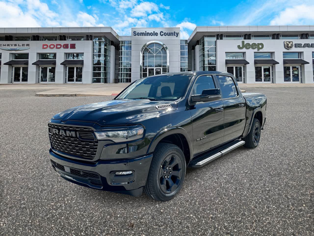 RAM 1500 de 2027, RAM 1500 BIG HORN, CABINA DOBLE, 4X4, CAJA DE 5'7'