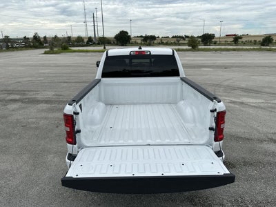 RAM 1500 de 2026, RAM 1500 BIG HORN, cabina doble, 4x4, caja de 5'7'