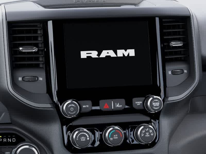 RAM 1500 WARLOCK de 2026, cabina doble, tracción 4x4 y caja de 1,70 m