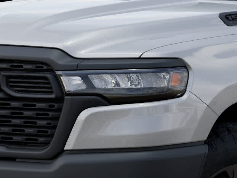 RAM 1500 WARLOCK de 2026, cabina doble, tracción 4x4 y caja de 1,70 m