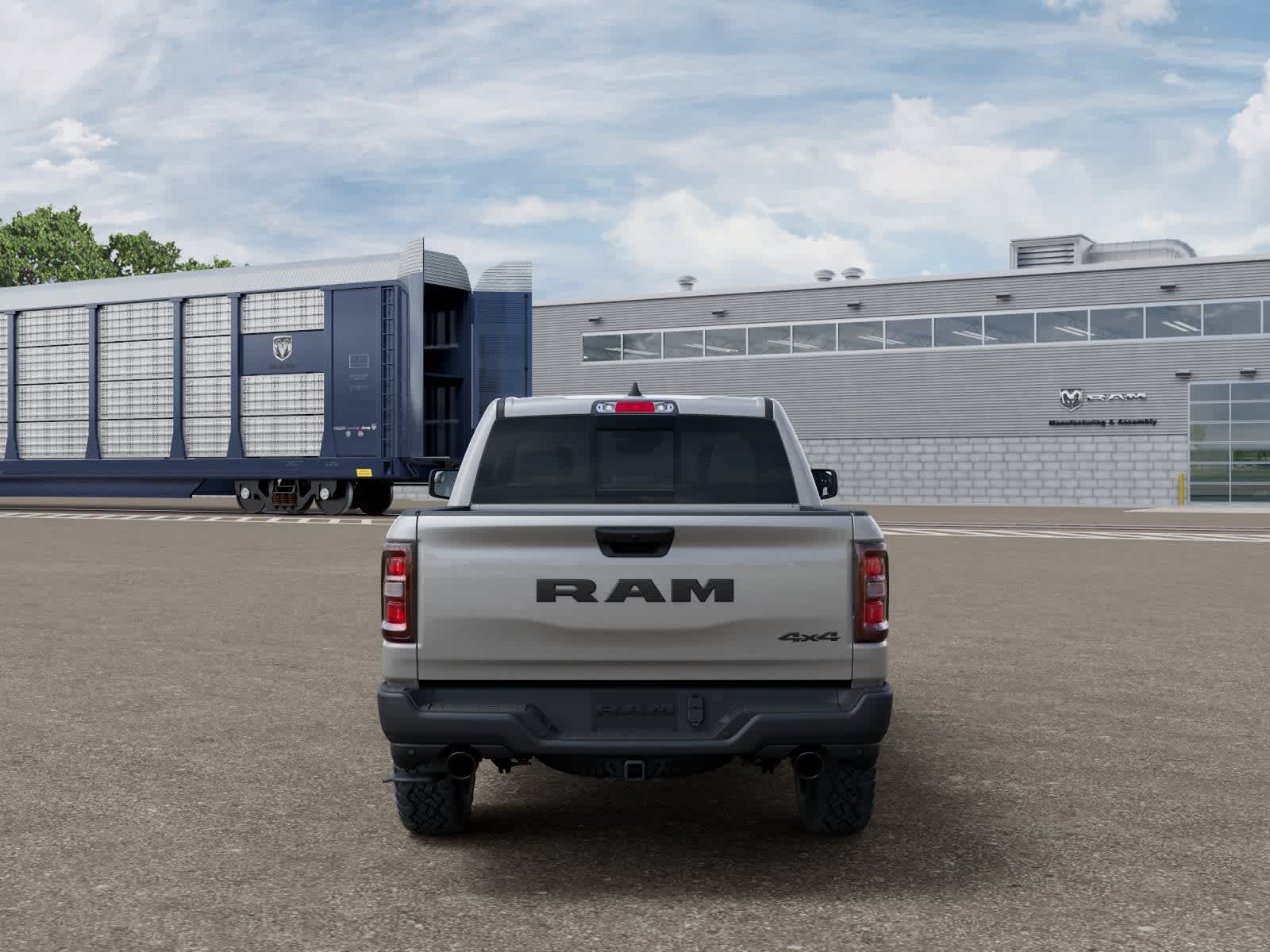 RAM 1500 WARLOCK de 2026, cabina doble, tracción 4x4 y caja de 1,70 m