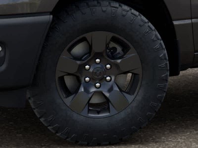 RAM 1500 WARLOCK de 2026, cabina doble, tracción 4x4 y caja de 1,70 m
