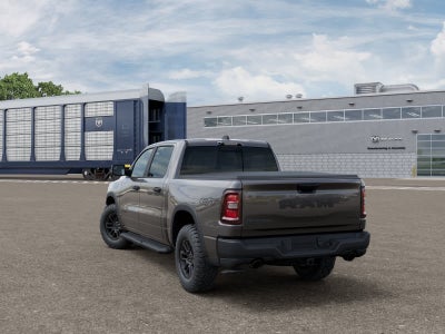RAM 1500 de 2027, RAM 1500 REBEL, cabina doble, 4x4, caja de 5'7'