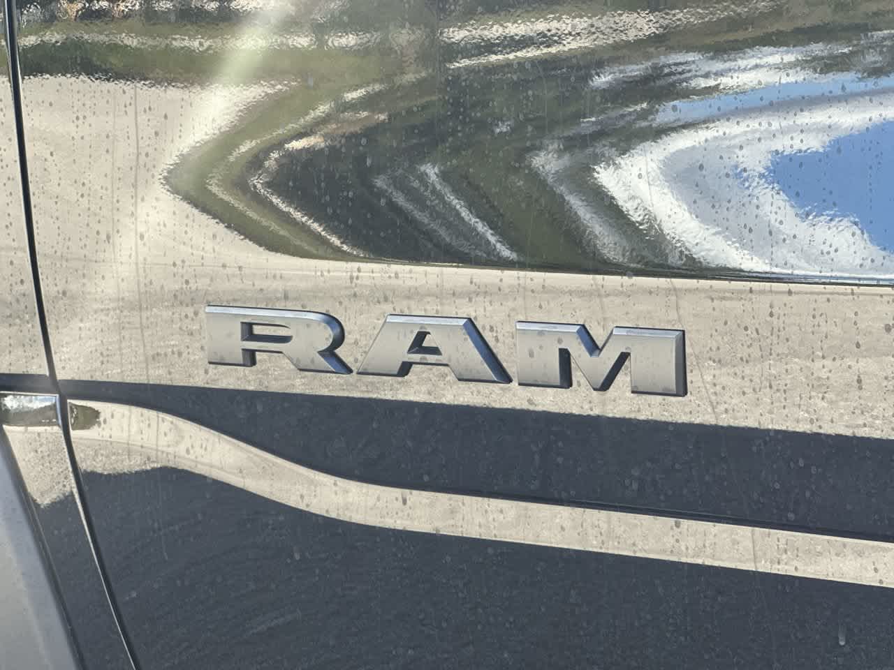 RAM 1500 de 2027, RAM 1500 REBEL, cabina doble, 4x4, caja de 5'7'