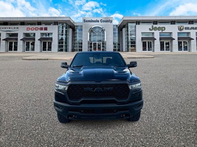RAM 1500 de 2027, RAM 1500 REBEL, cabina doble, 4x4, caja de 5'7'