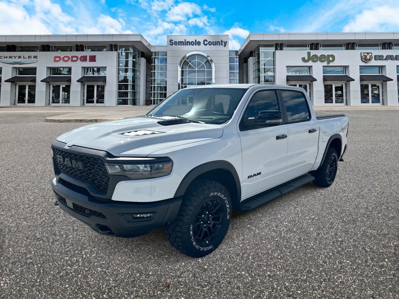 RAM 1500 de 2027, RAM 1500 REBEL, cabina doble, 4x4, caja de 5'7'