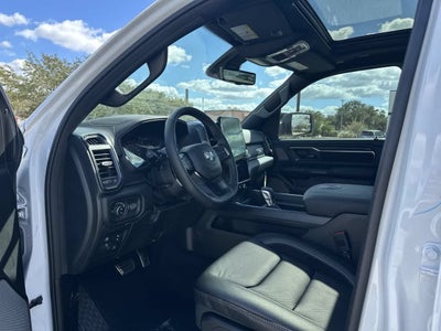 RAM 1500 de 2027, RAM 1500 REBEL, cabina doble, 4x4, caja de 5'7'