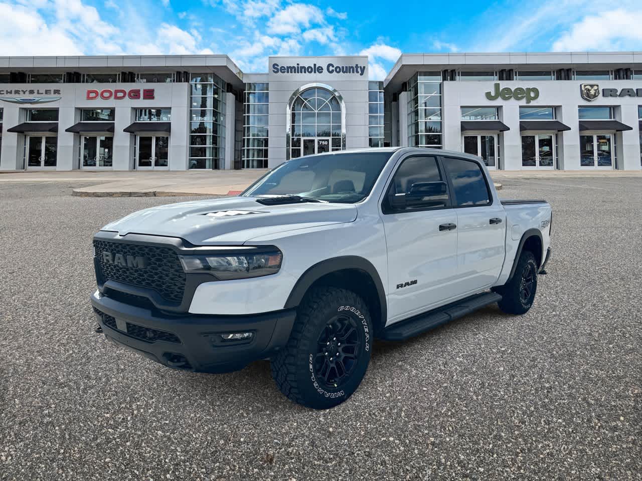 RAM 1500 de 2027, RAM 1500 REBEL, cabina doble, 4x4, caja de 5'7'