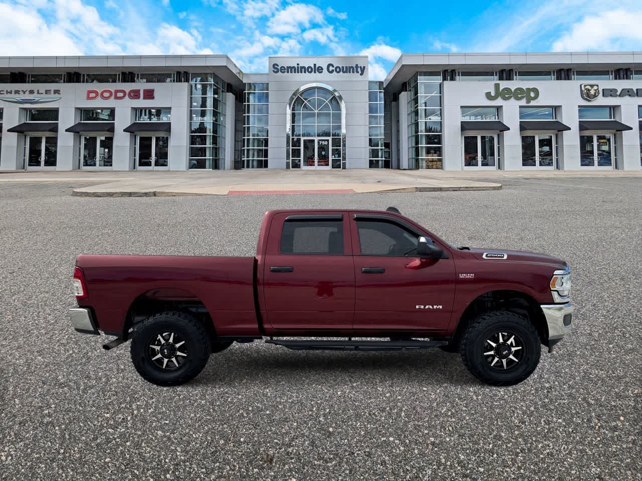 2022 RAM 2500 Tradesman Crew Cab 4x4 6'4' Box