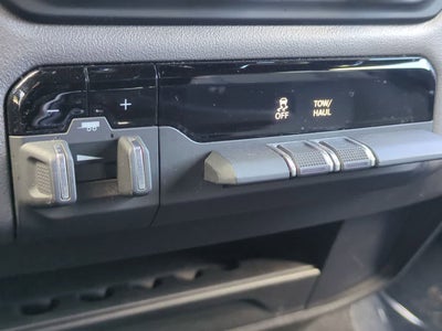 2024 RAM 2500 Big Horn Crew Cab 4x4 6'4' Caja