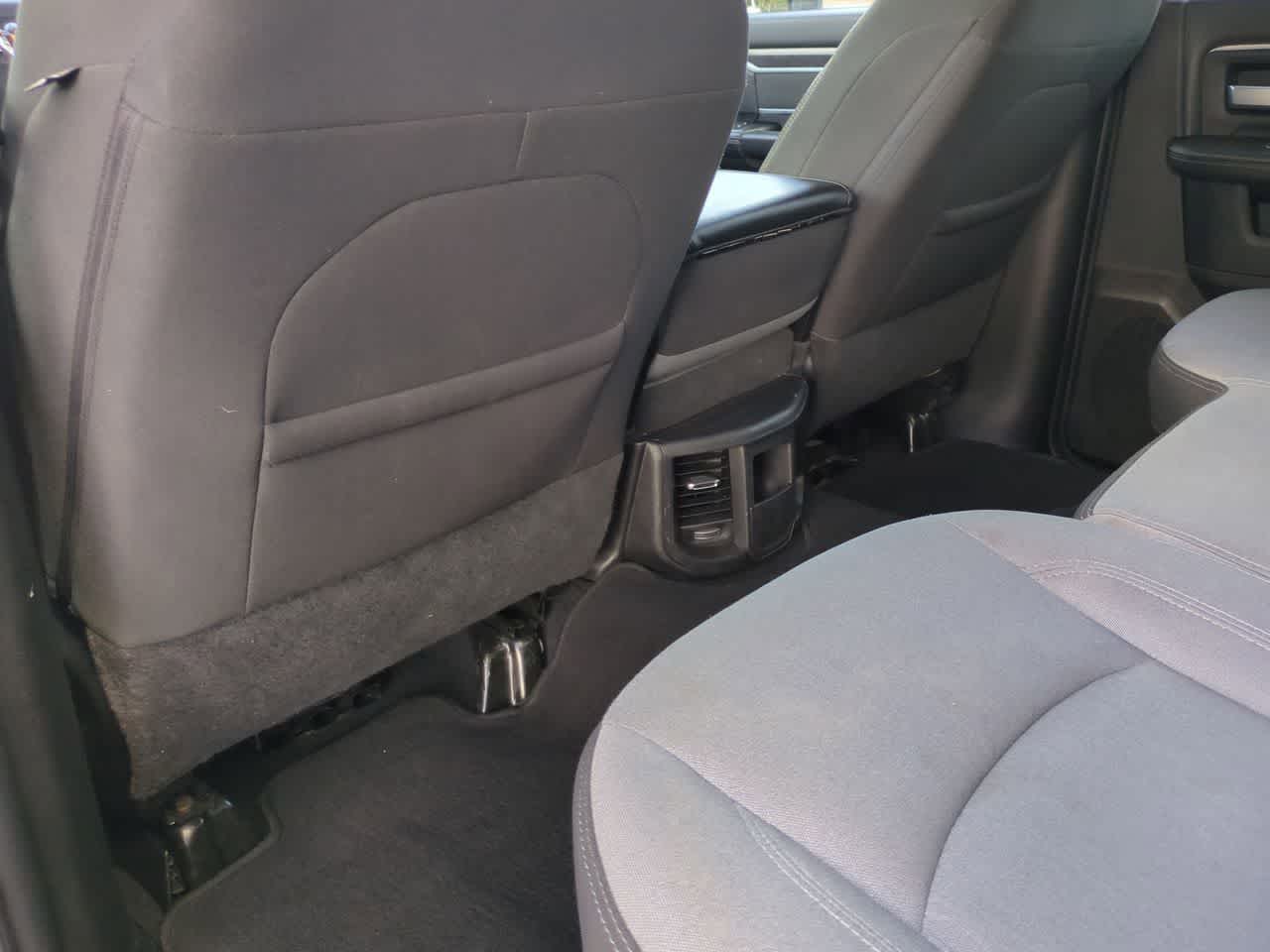 2024 RAM 2500 Big Horn Crew Cab 4x4 6'4' Caja