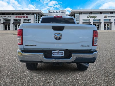 2024 RAM 2500 Big Horn Crew Cab 4x4 6'4' Caja