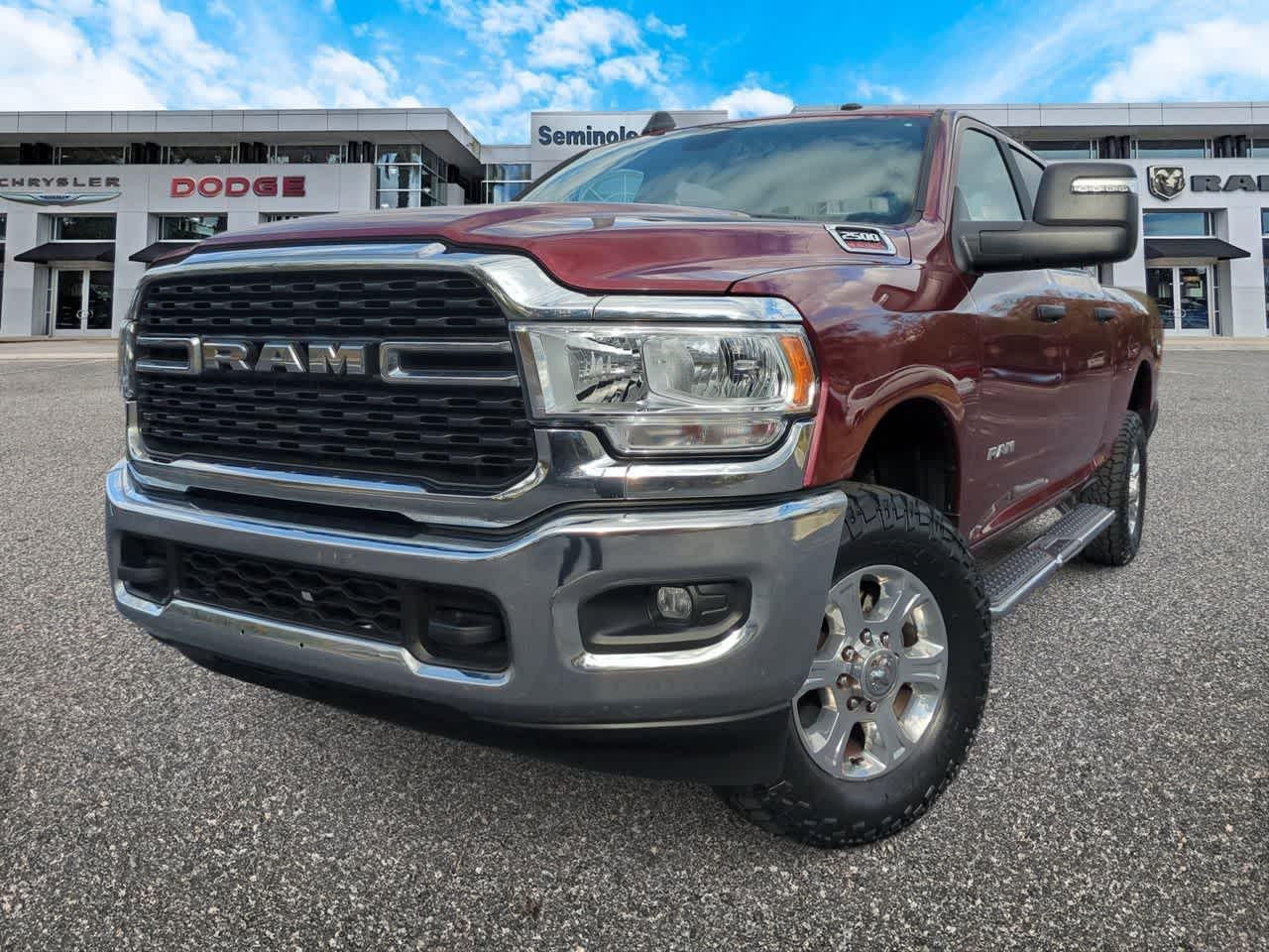 2024 RAM 2500 Big Horn Crew Cab 4x4 6'4' Caja