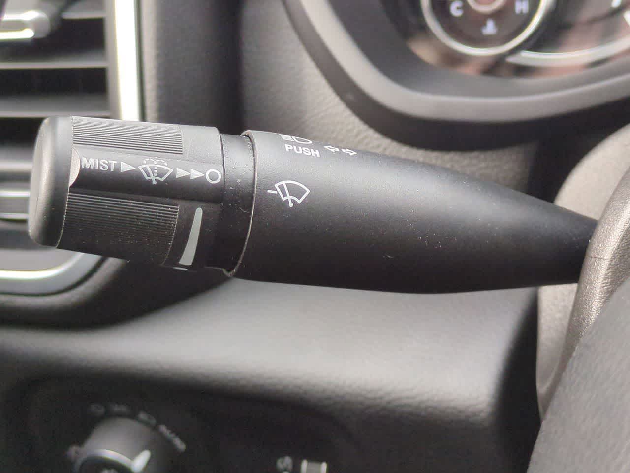 2024 RAM 2500 Big Horn Crew Cab 4x4 6'4' Caja