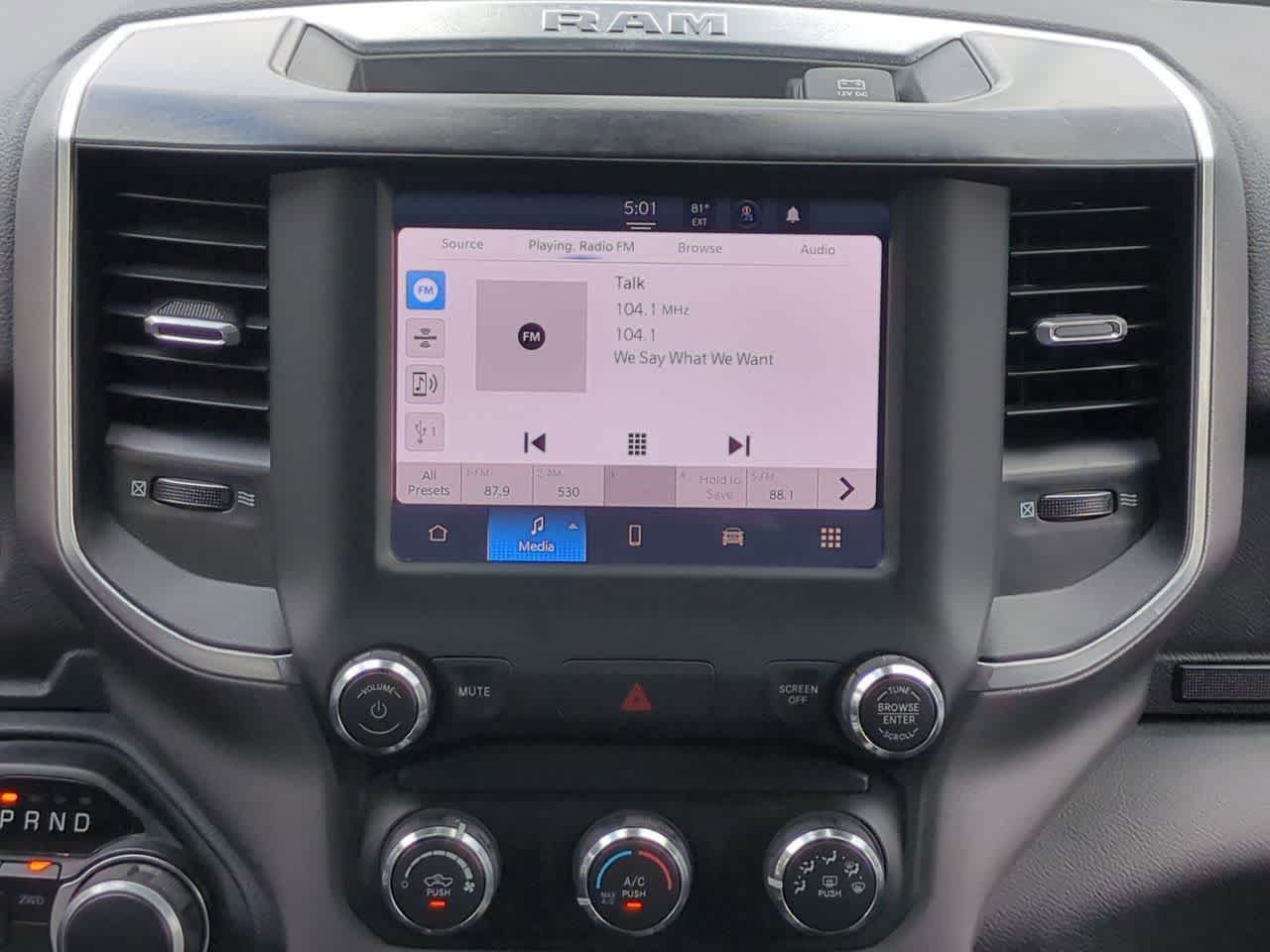 2024 RAM 2500 Big Horn Crew Cab 4x4 6'4' Caja