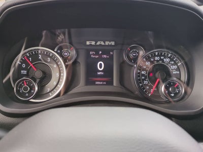 2024 RAM 2500 Big Horn Crew Cab 4x4 6'4' Caja