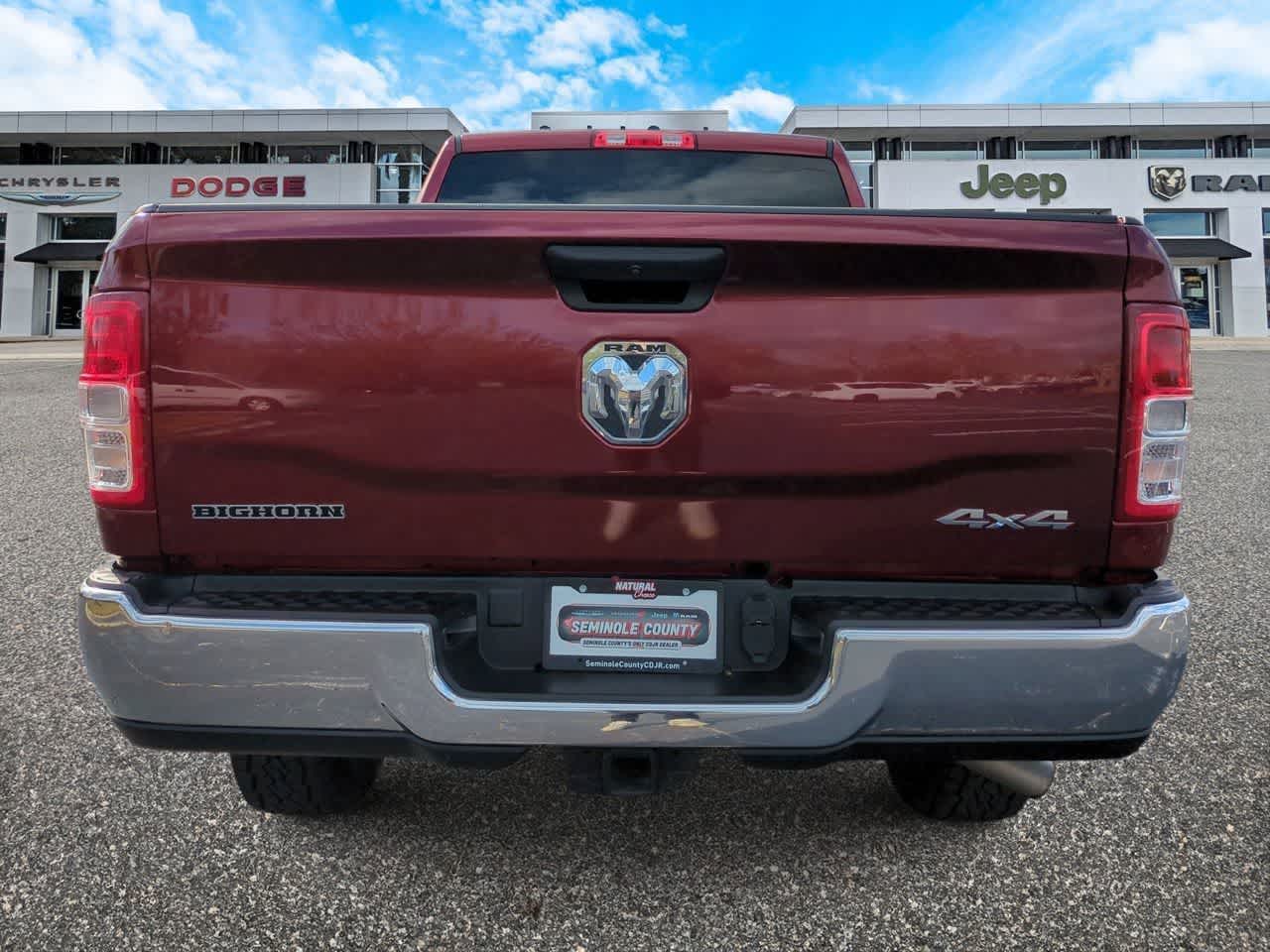 2024 RAM 2500 Big Horn Crew Cab 4x4 6'4' Caja