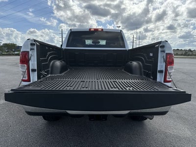 2024 RAM 2500 Big Horn Crew Cab 4x4 6'4' Caja