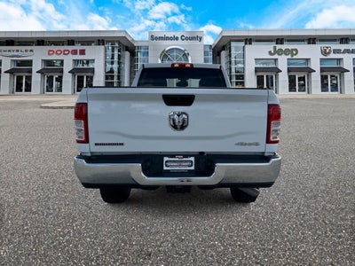 2024 RAM 2500 Big Horn Crew Cab 4x4 6'4' Caja