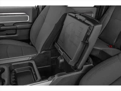 2024 RAM 2500 Big Horn Crew Cab 4x4 6'4' Caja