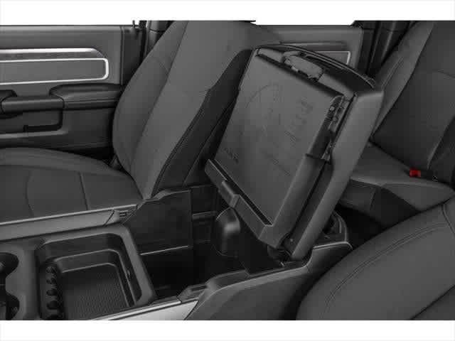 2024 RAM 2500 Big Horn Crew Cab 4x4 6'4' Caja