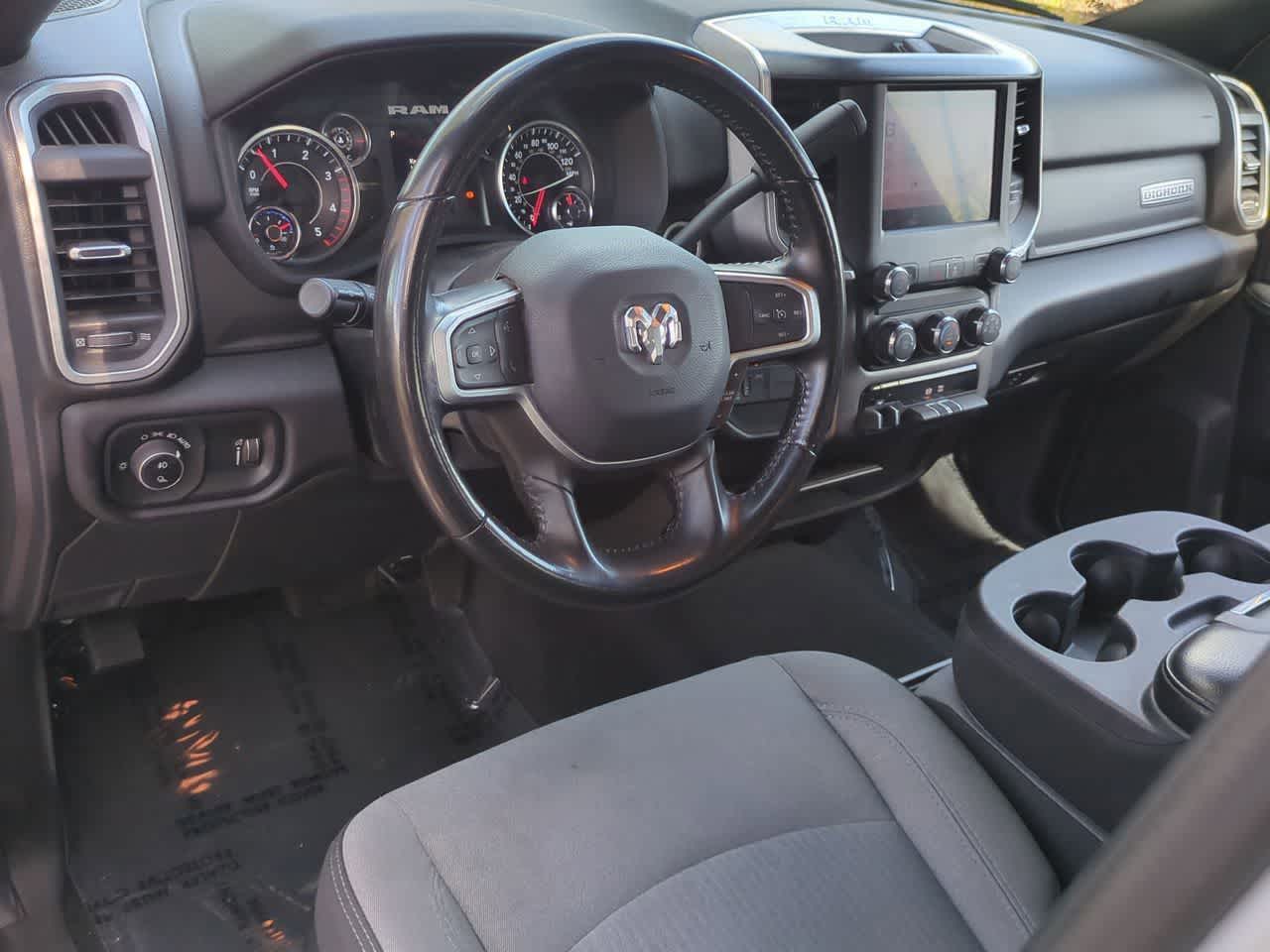 2024 RAM 2500 Big Horn Crew Cab 4x4 6'4' Caja