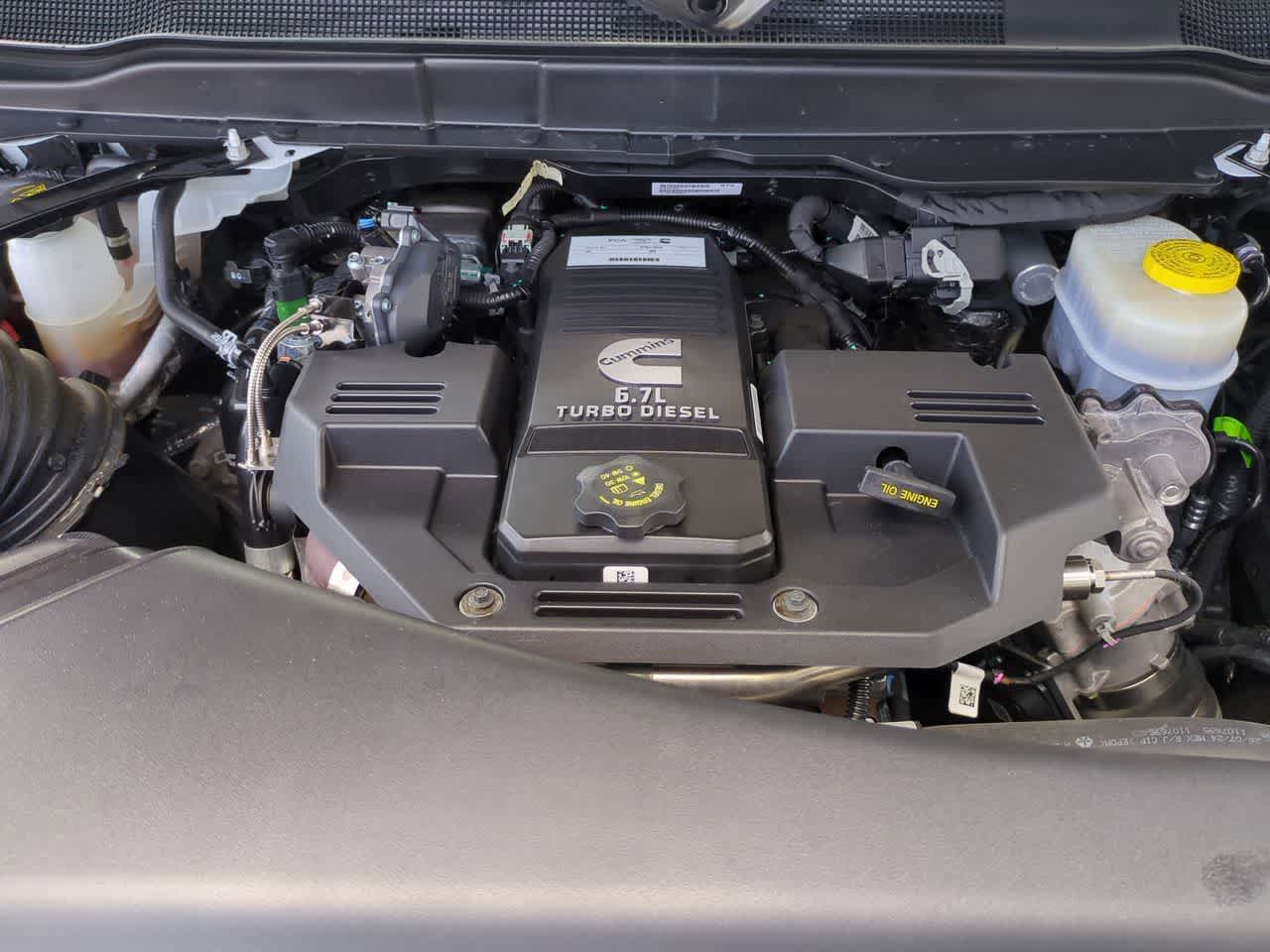 2024 RAM 2500 Big Horn Crew Cab 4x4 6'4' Caja