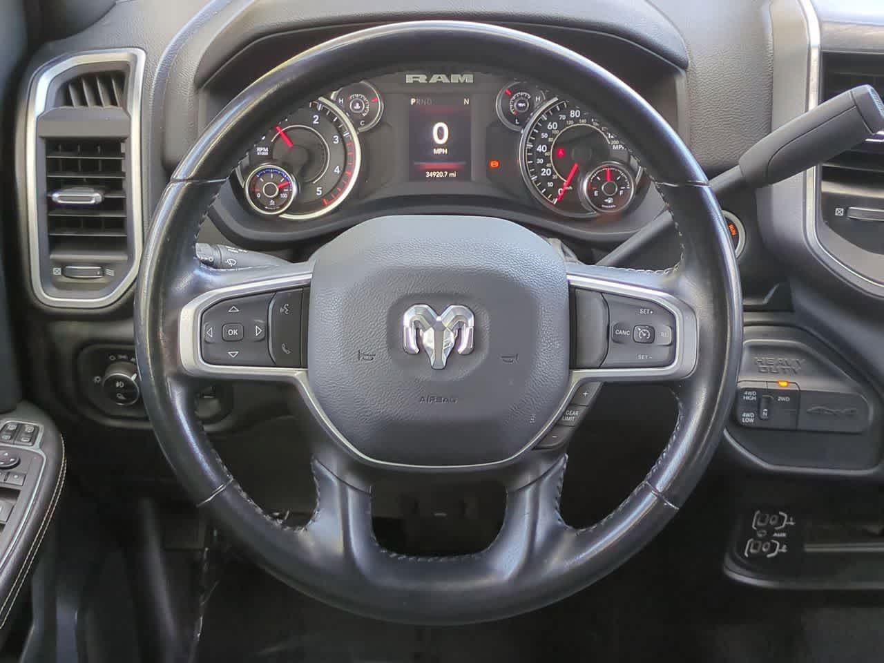 2024 RAM 2500 Big Horn Crew Cab 4x4 6'4' Caja