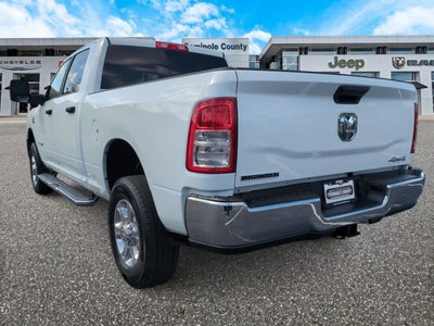2024 RAM 2500 Big Horn Crew Cab 4x4 6'4' Caja