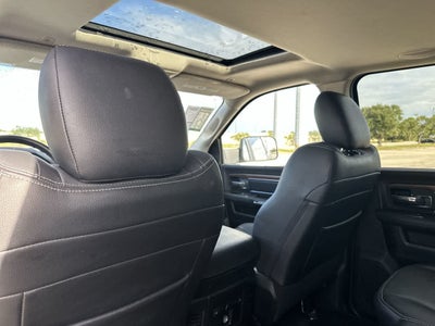 RAM 2500 Laramie Crew Cab 4x4 de 2018 con caja de 6'4'