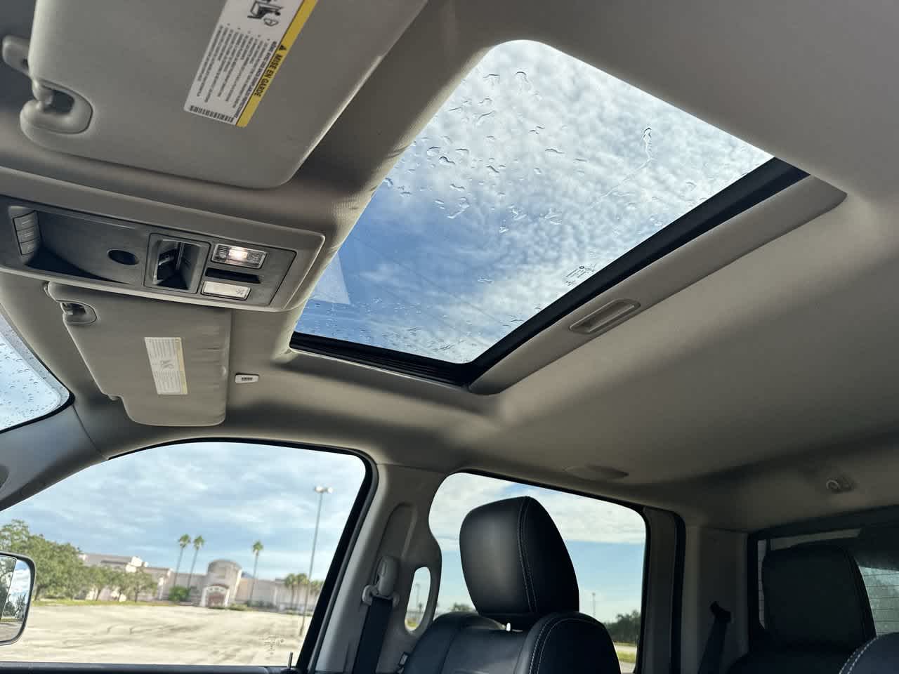RAM 2500 Laramie Crew Cab 4x4 de 2018 con caja de 6'4'